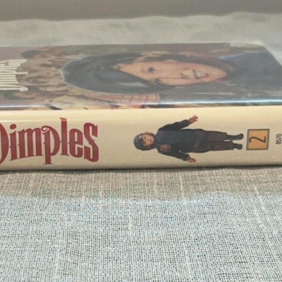 Shirley Temples Dimples Exclusive Color Version LIKE NEW! - Picture 4 of 8